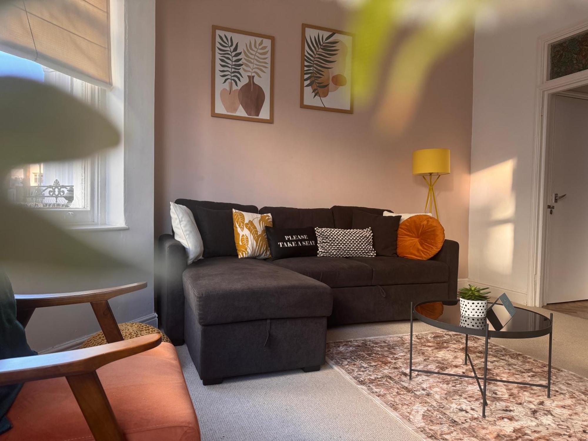 Quaint In - Sleeps 2 To 6 Brighton