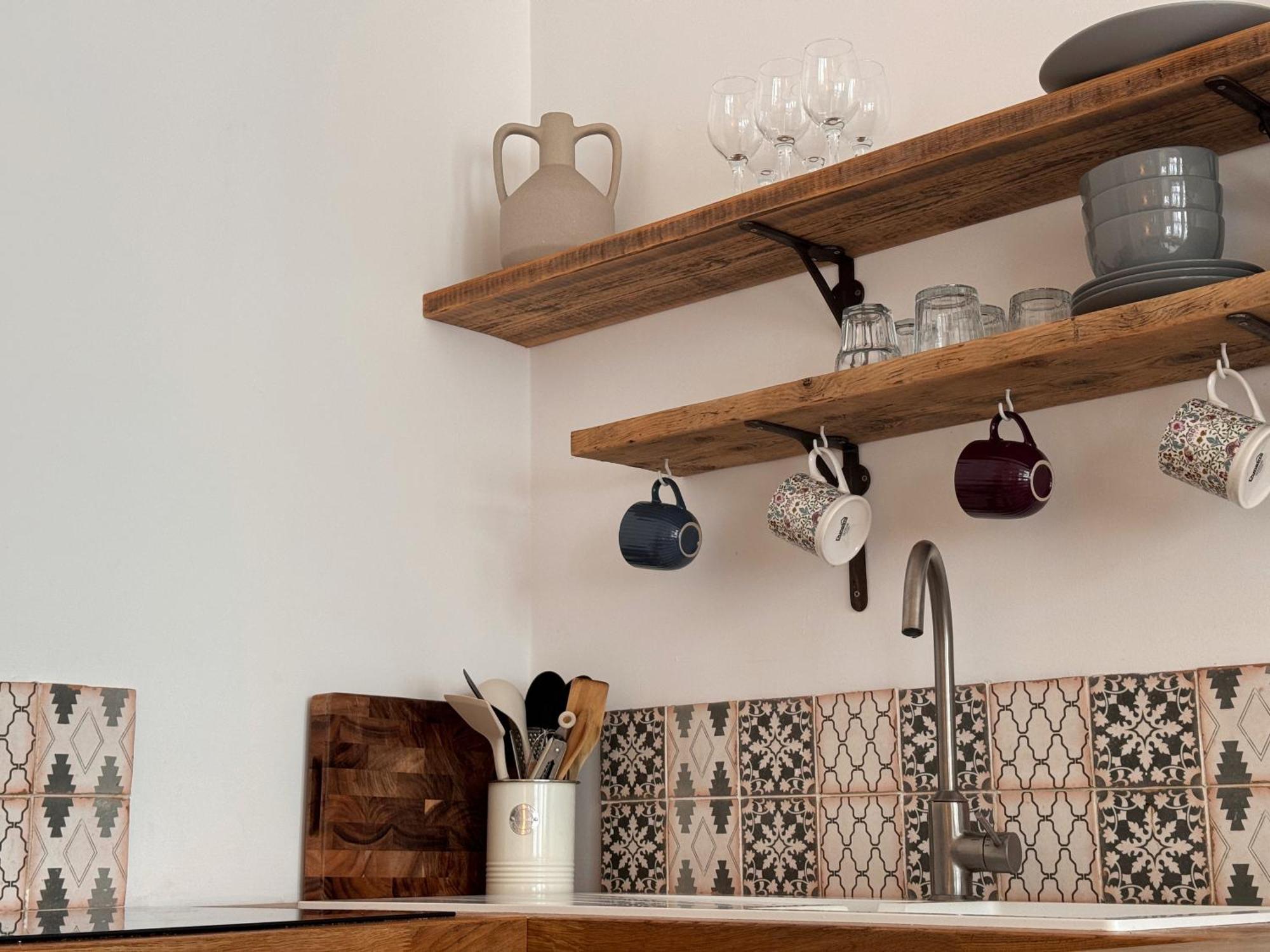 Quaint In - Sleeps 2 To 6 Apartamento *